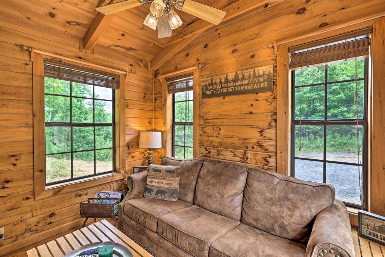 Quaint Log Cabin With Views Near West Jefferson Warrensville Экстерьер фото